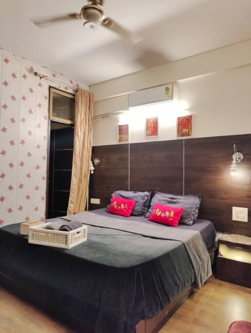 Apartment Sufiyana सादा परंतु सुंदर New Delhi