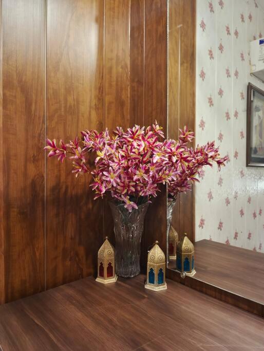 Sufiyana सादा परंतु सुंदर Apartment New Delhi