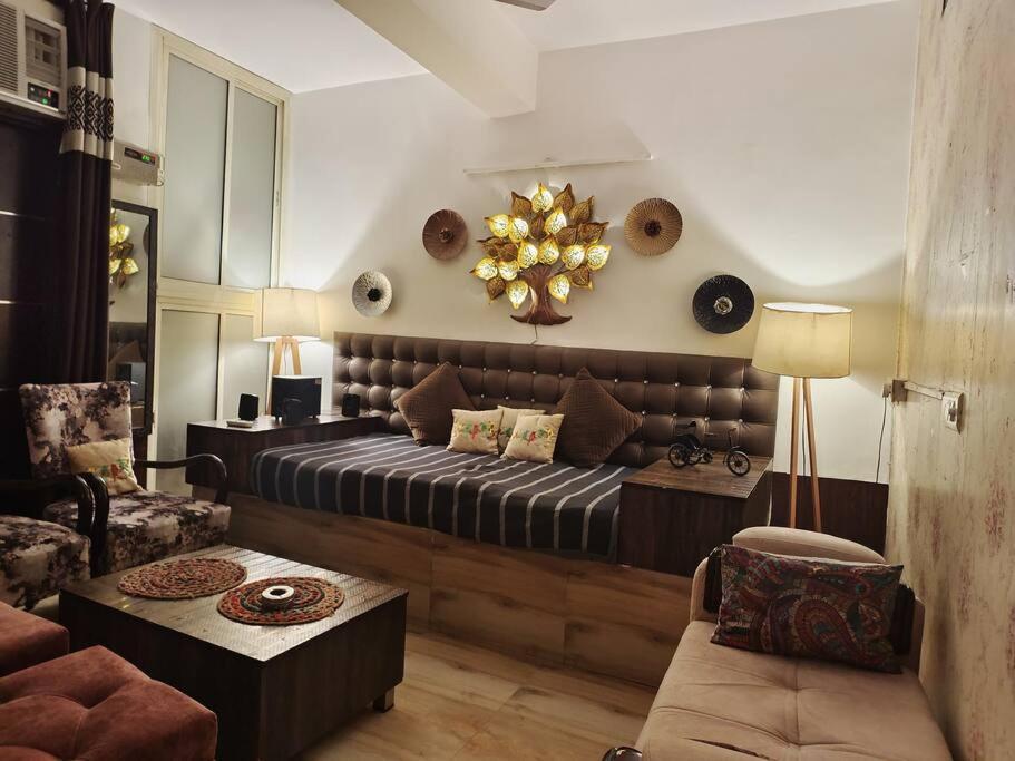 Apartment Sufiyana सादा परंतु सुंदर New Delhi